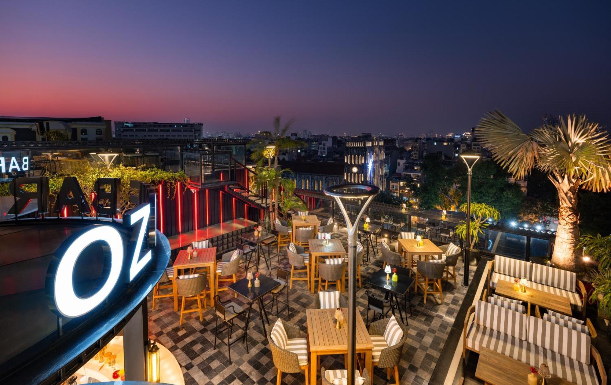 Grand Hotel Du Lac Hanoi Kültér fotó Sky Lounge