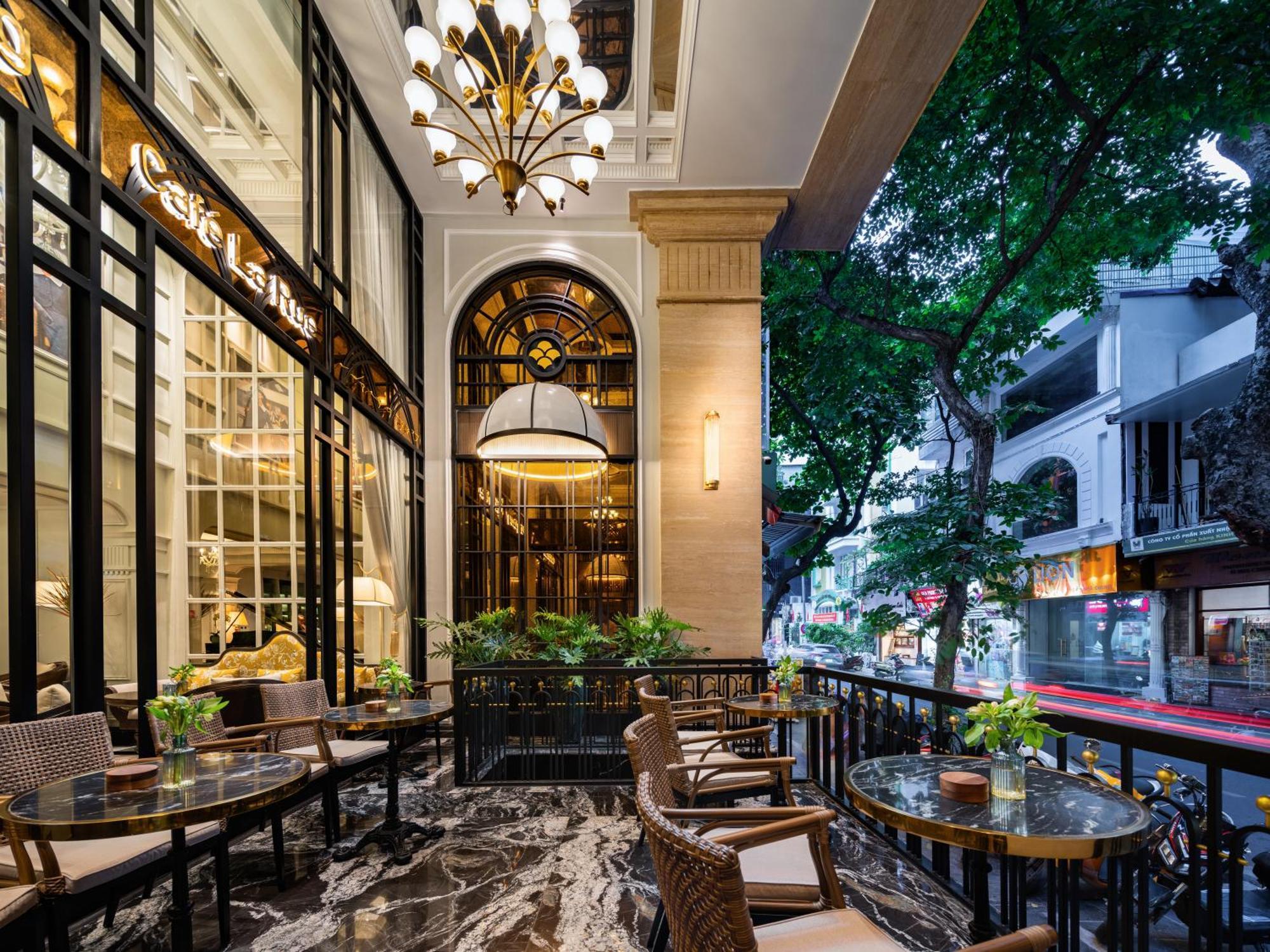 Grand Hotel Du Lac Hanoi Kültér fotó The hotel's lobby