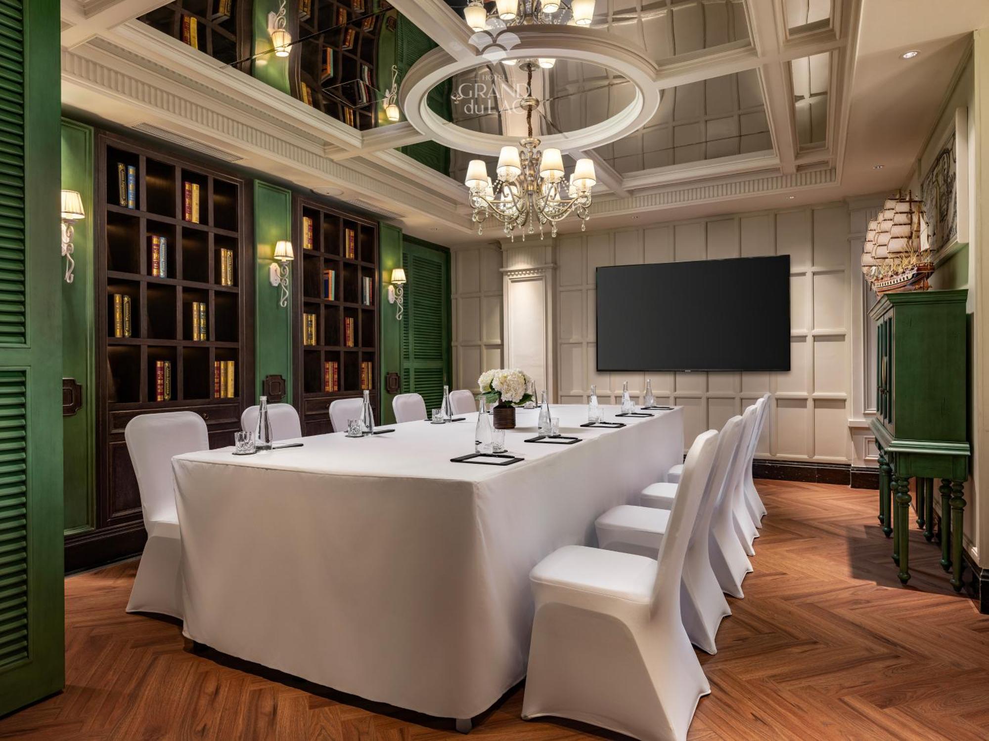 Grand Hotel Du Lac Hanoi Kültér fotó Library Room